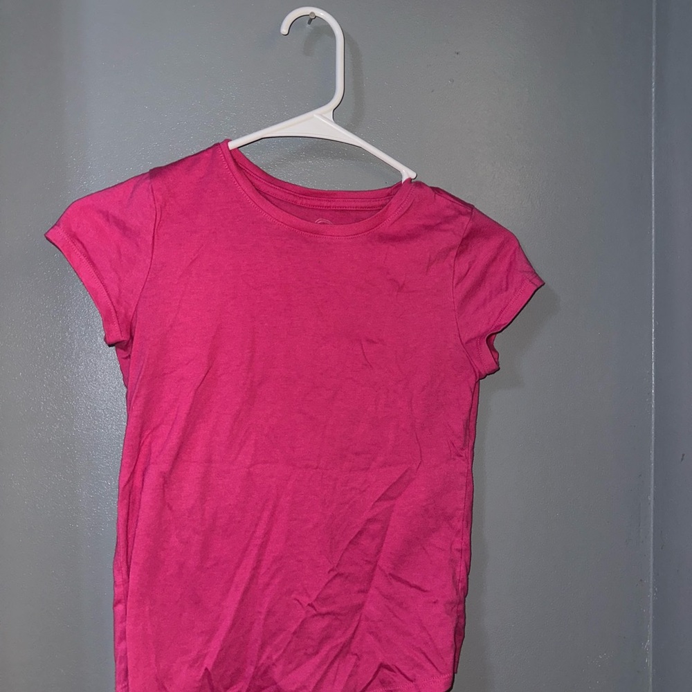 Fitted Pink T-Shirt with Short Sleeves